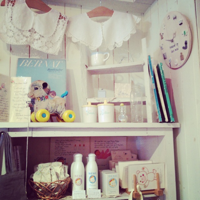 SunnyDaysさんに納品しました~6人のブローチ展~_a0137727_10224039.jpg