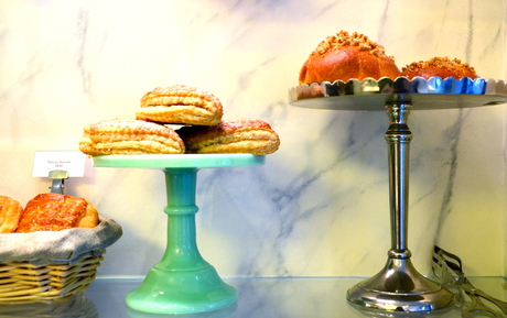 GATEAUX THOUMIEUX by Jean-François Piège - ガトー・トゥミュー オープン!_a0231632_616760.jpg