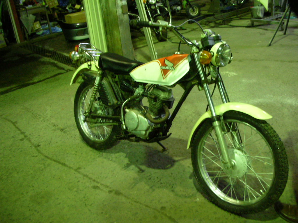 b0298776_98123.jpg