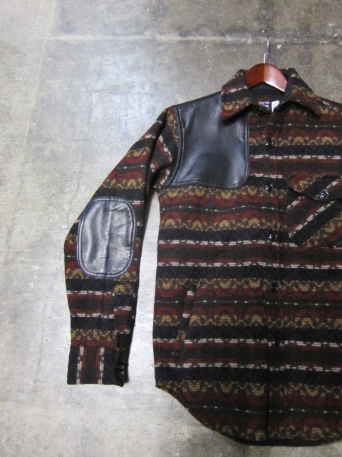 Johnson Woolen Mills ・・・ 別注レザー・切り替えCPO JACKET!★!_d0152280_23204894.jpg