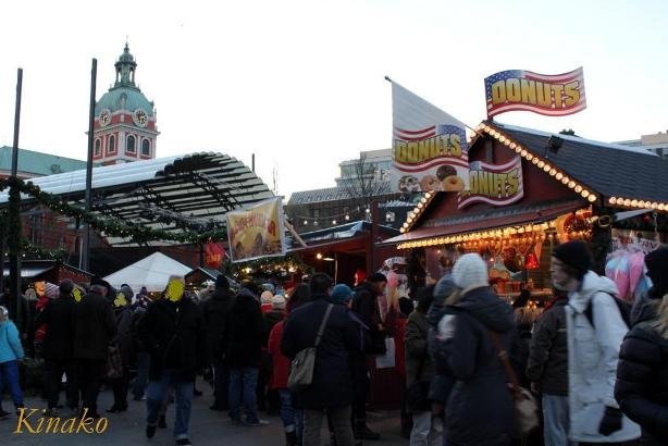 街中のクリスマスマーケット　－　Julmarknad i stan_e0250023_5543132.jpg