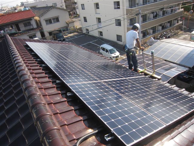 K様邸(西区庚午北)太陽光発電システム工事_d0125228_83655.jpg