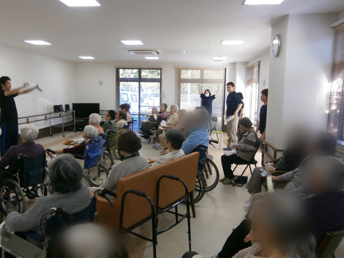 介護体操_a0135191_11352297.jpg