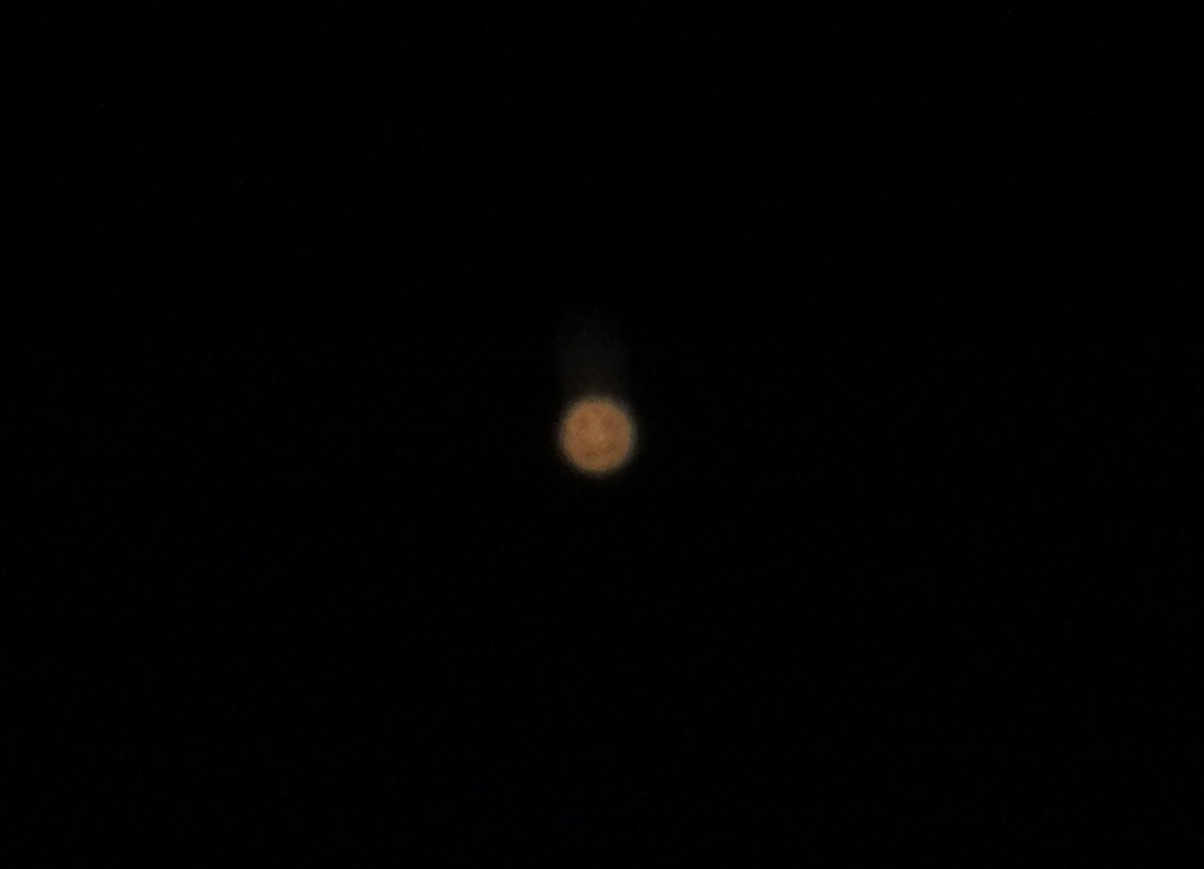 明日の夕暮れ...空を見上げて見てください。_b0137932_1854088.jpg