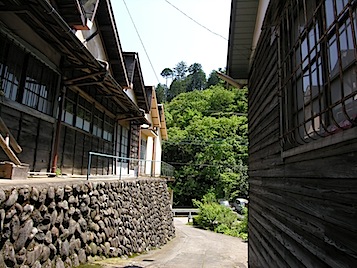 のこぎり屋根_c0197671_16174679.jpg