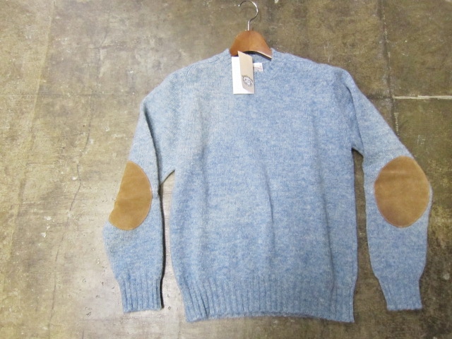 Jamieson\'s ・・・ SUEDE エルボーPatch CRUE SWEATER！★！_d0152280_23454047.jpg