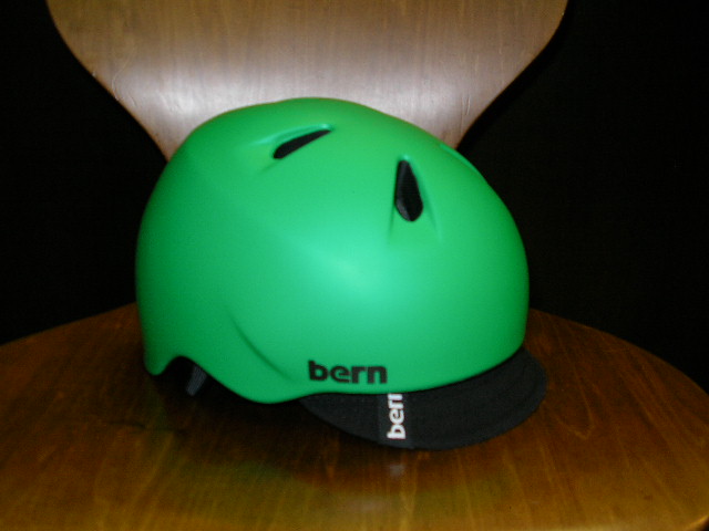 bernヘルメット一部入荷しました_b0189682_13263043.jpg