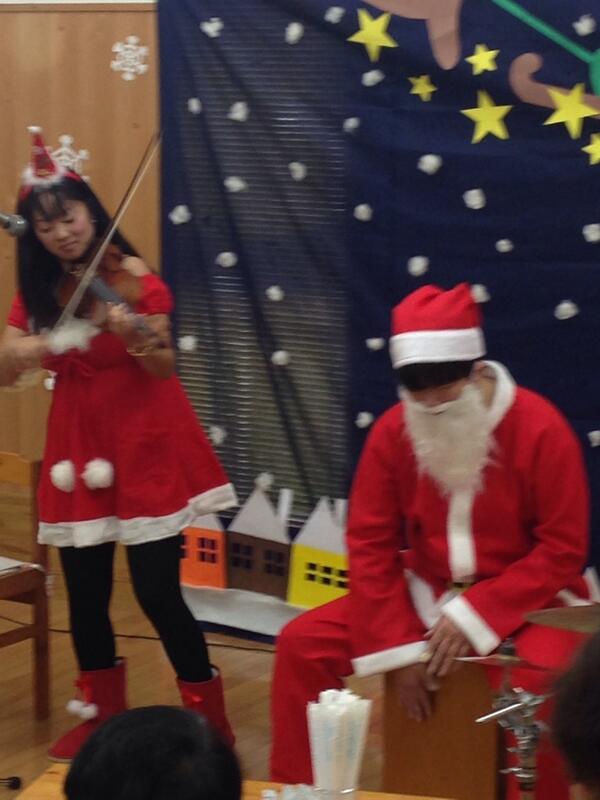 ひかりワークス風鈴 喫茶コンサート♪_f0109257_2316203.jpg