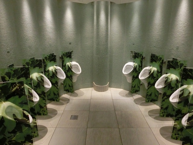 うーん と唸らせるトイレのデザイン だまされたっていいんだよ うーん と唸らせるトイレのデザイン だまされたっていいんだよ