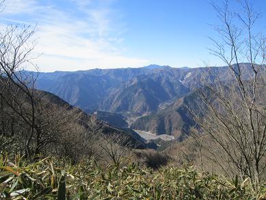 大光山 おおぴっかりやま　　安倍峠から草木へ_f0302771_16221983.jpg