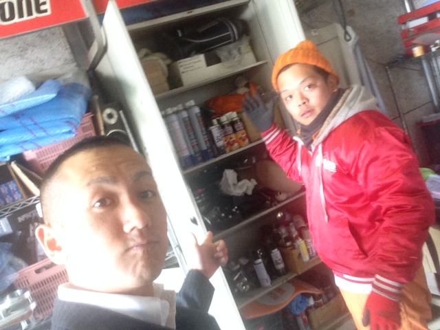 トミー、今日も元気にオープンしてます_b0127002_1119690.jpg