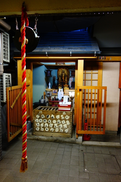 門前仲町からぶらぶら その4~月島西仲通り商店街(月島もんじゃストリート)_a0287336_2155178.jpg