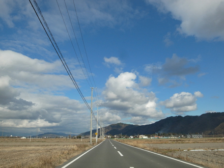 日曜日の道と空と_a0014840_19575074.jpg