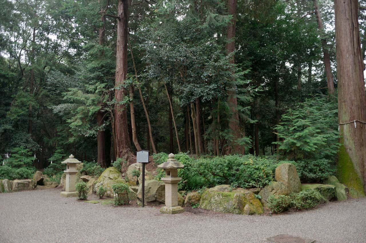 苗村神社　東本殿　滋賀県蒲生郡竜王町_b0023047_05184509.jpg