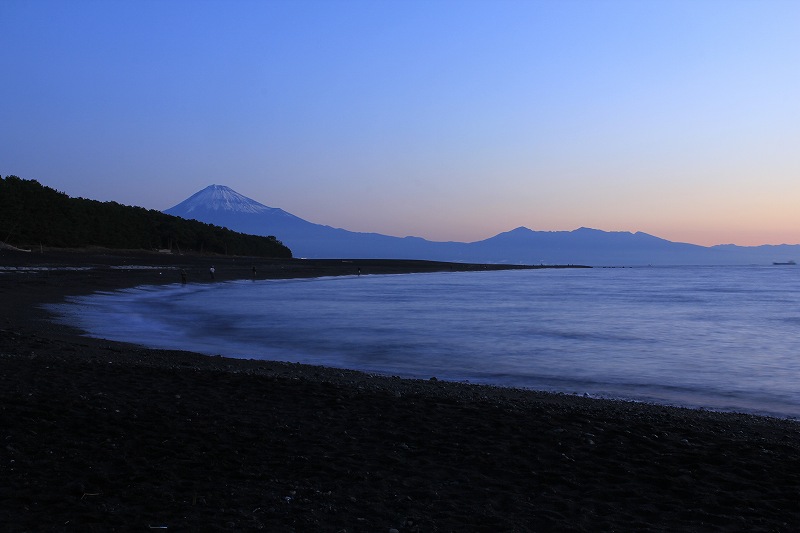 三保の松原～ブルーの夜明け_a0188405_2112334.jpg