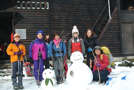 新雪の谷川岳虹芝寮に遊ぶ_c0242406_2137165.jpg