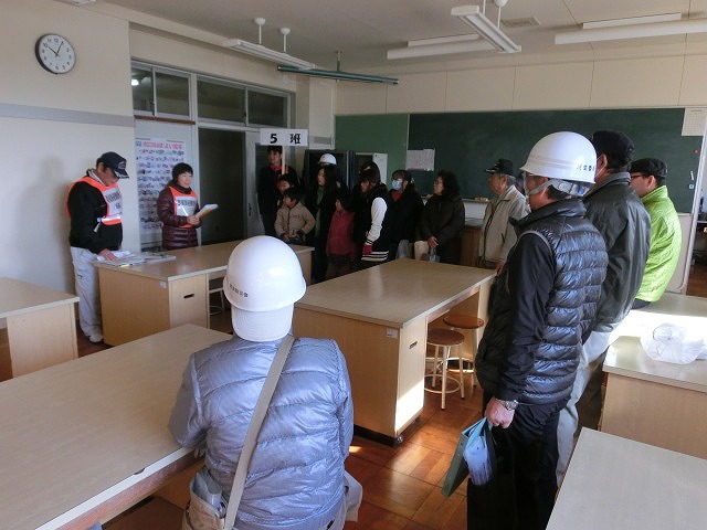 課題だらけだったが、それを肥やしに! 第1回吉原高校避難所開設・運営訓練_f0141310_7464177.jpg