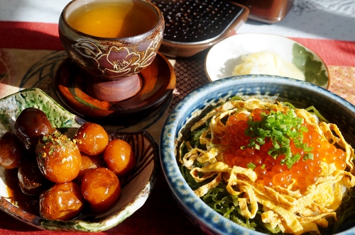 【ネオトレビエで楽しむ　ランチ丼＆新じゃがの甘辛揚げ煮／おやつ付き】_b0033423_2231759.jpg