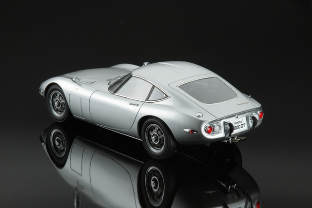 MARK 第4弾 1/18 TOYOTA 2000GT 絶賛ご予約受付中!!_a0095738_1427206.jpg