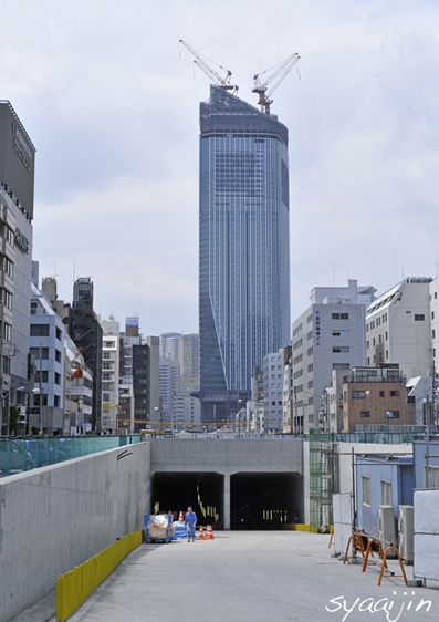 幻のマッカーサー道路に建つ 新超高層ビル_d0251161_10203629.jpg