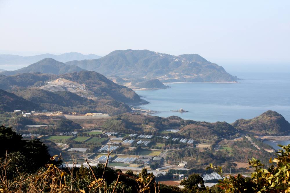 糸島半島の低山（午前）_f0212511_234650100.jpg