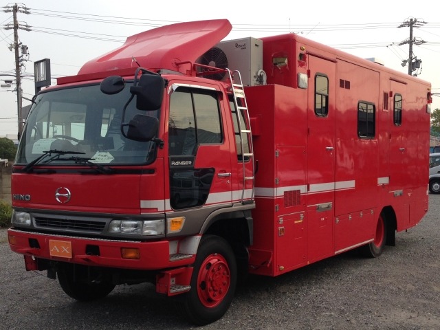 消防車を高く買取ってもらう為には いま消防車購入の申請が通ったのでしたら 旧車両を買取ります