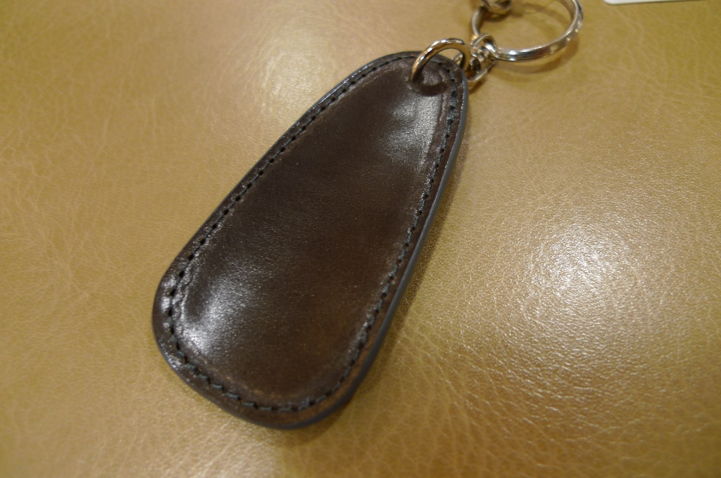 コードバンの靴べら入荷しました。_d0166598_16315150.jpg