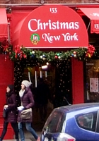 1年中、クリスマス商品を販売するクリスマス専門店、It\'s Always Christmas in New York_b0007805_8545190.jpg
