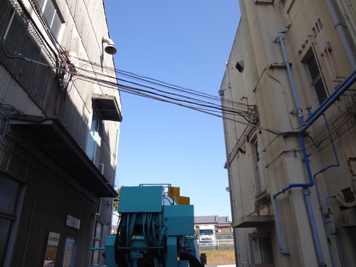 渡り廊下解体工事_f0110349_22151272.jpg