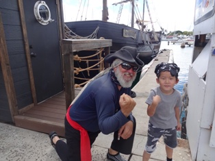 『Hawaii pirates ship adventure』_f0030500_128225.jpg