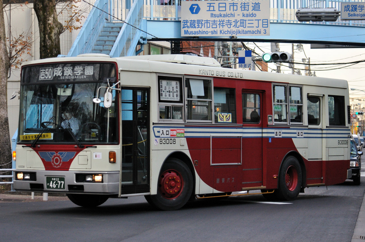 関東バス B3008号車 その4_e0293726_22143670.jpg