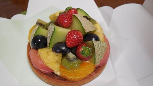 タッセル・ブレスとフルーツケーキ_f0039933_21294311.jpg