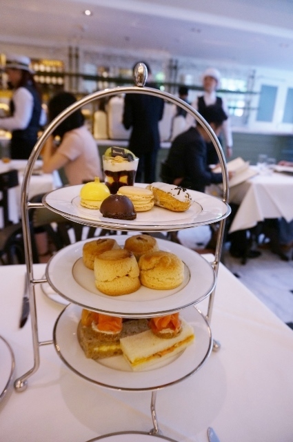 Harrods Tea Room @ Siam Paragon_d0222641_2373315.jpg