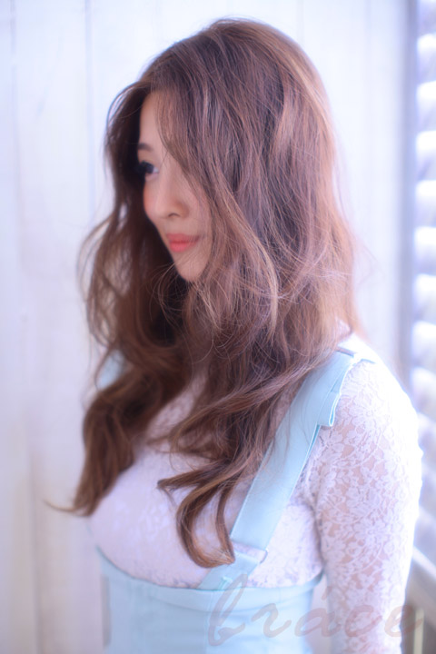 【ヘアアレンジ】巻き髪のオシャレ度がぐーんとUPしちゃう超簡単「ほぐしテク」をご紹介!!_c0080367_12441332.jpg