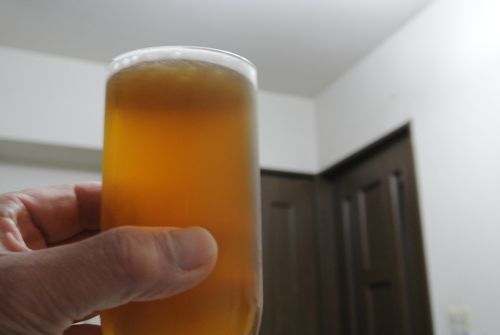 自ビール第1号 試飲!!_c0063348_9215421.jpg