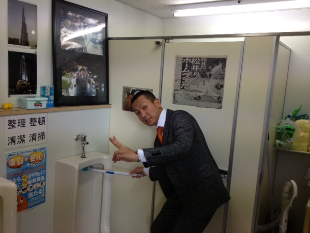 最年長☆山本が送る!!TOMMYニコニコブログ★☆ ハマー ランクル アルファード レンタカー _b0127002_1541577.jpg