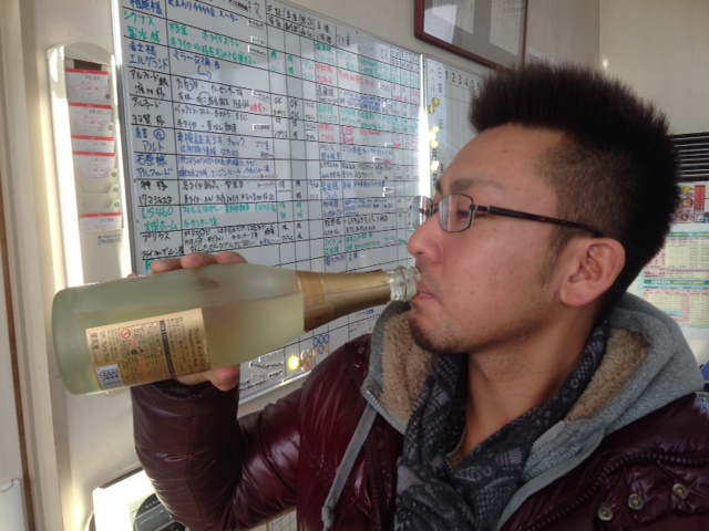 最年長☆山本が送る!!TOMMYニコニコブログ★☆ ハマー ランクル アルファード レンタカー _b0127002_16435820.jpg