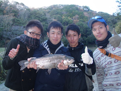 12月14日(土)風寒し_f0192504_17335124.jpg