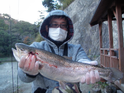 12月14日(土)風寒し_f0192504_17341340.jpg