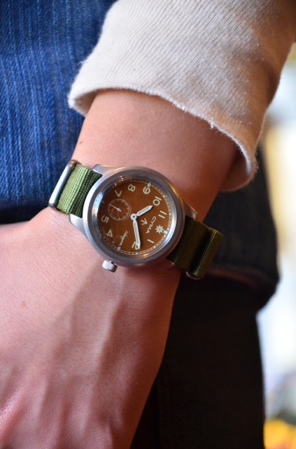 【別注】Nasngwam×CYMA 『 ARMY』復刻　シーマ　腕時計 英国軍ミリタリーウォッチ製造CYMA(シーマ）よりロイヤルアーミー復刻