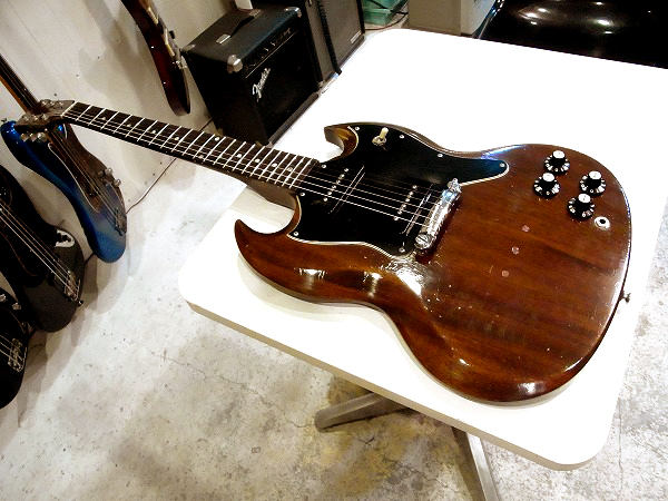 【重要！！】Mary Guitars (メアリーギターズ)でギターメンテして来ました☆_d0162711_19164850.jpg