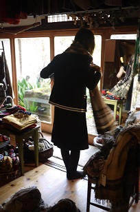 ①ショール巻きまき大会!~玉木新雌のショール展Ⅱ~_f0226293_9214764.jpg