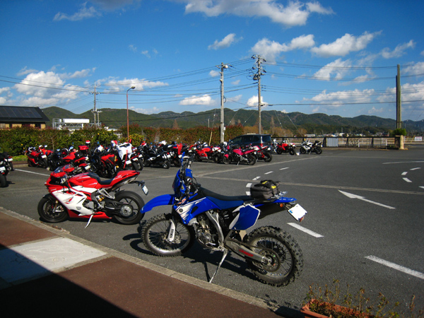 師走の房総林道ツーリング　前編　（WR250F）_f0126932_21324745.jpg