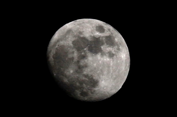 full moonのちょい前_b0151286_10333223.jpg