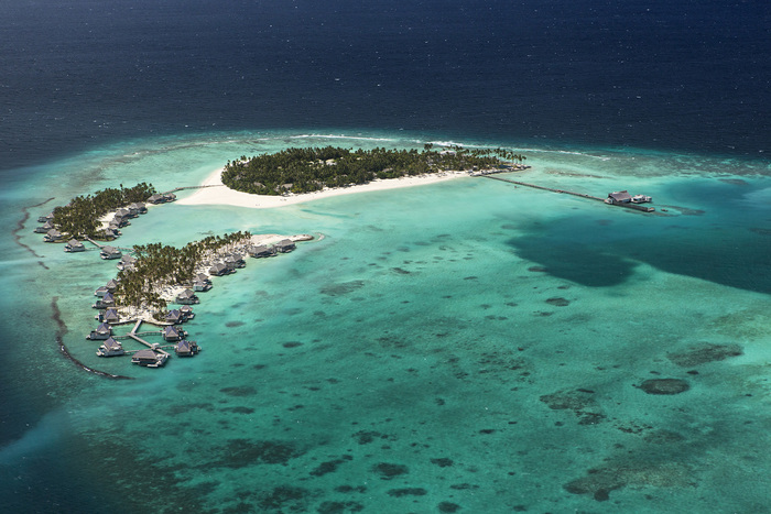 Louis Vuittonのリゾート in Maldives_c0147790_13285437.jpg