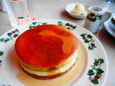 六花亭喫茶室のホットケーキ ゆるゆると 六花亭喫茶室のホットケーキ ゆるゆると