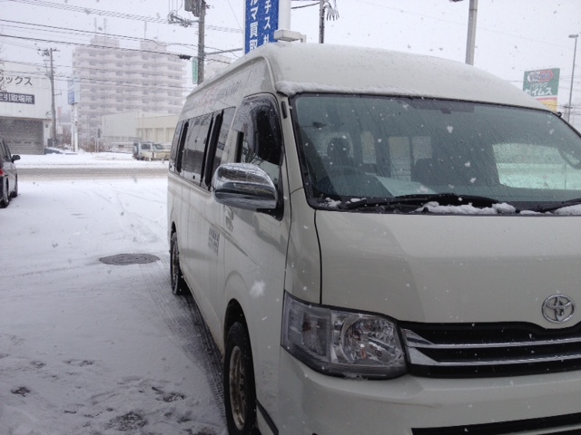 お休み明けなトミーモータース★☆彡ランクル アルファード ハマー レンタカー_b0127002_19173281.jpg