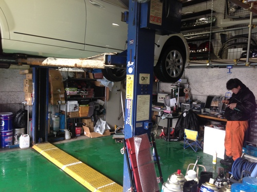 お休み明けなトミーモータース★☆彡ランクル アルファード ハマー レンタカー_b0127002_19353278.jpg