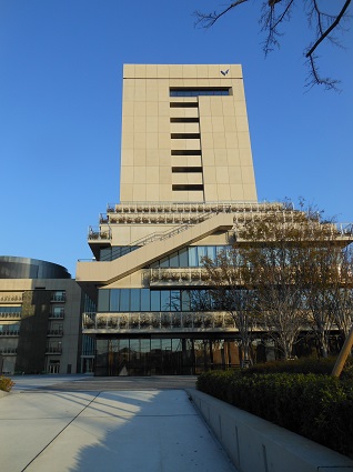 131217　先進教育のメッカ「明治大学中野キャンパス」を見る_f0202414_10455892.jpg