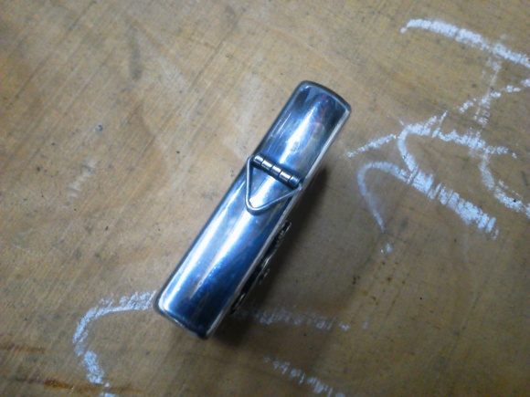 ZIPPO_c0260772_15431569.jpg